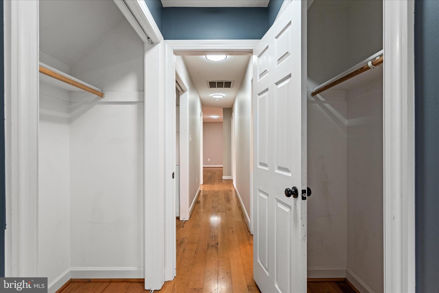 5194 BEACH RIDGE LN, AMISSVILLE, Virginia 20106, 5 Bedrooms Bedrooms, 9 Rooms Rooms,3 BathroomsBathrooms,Residential,For sale,5194 BEACH RIDGE LN,VACU2012012 MLS # VACU2012012