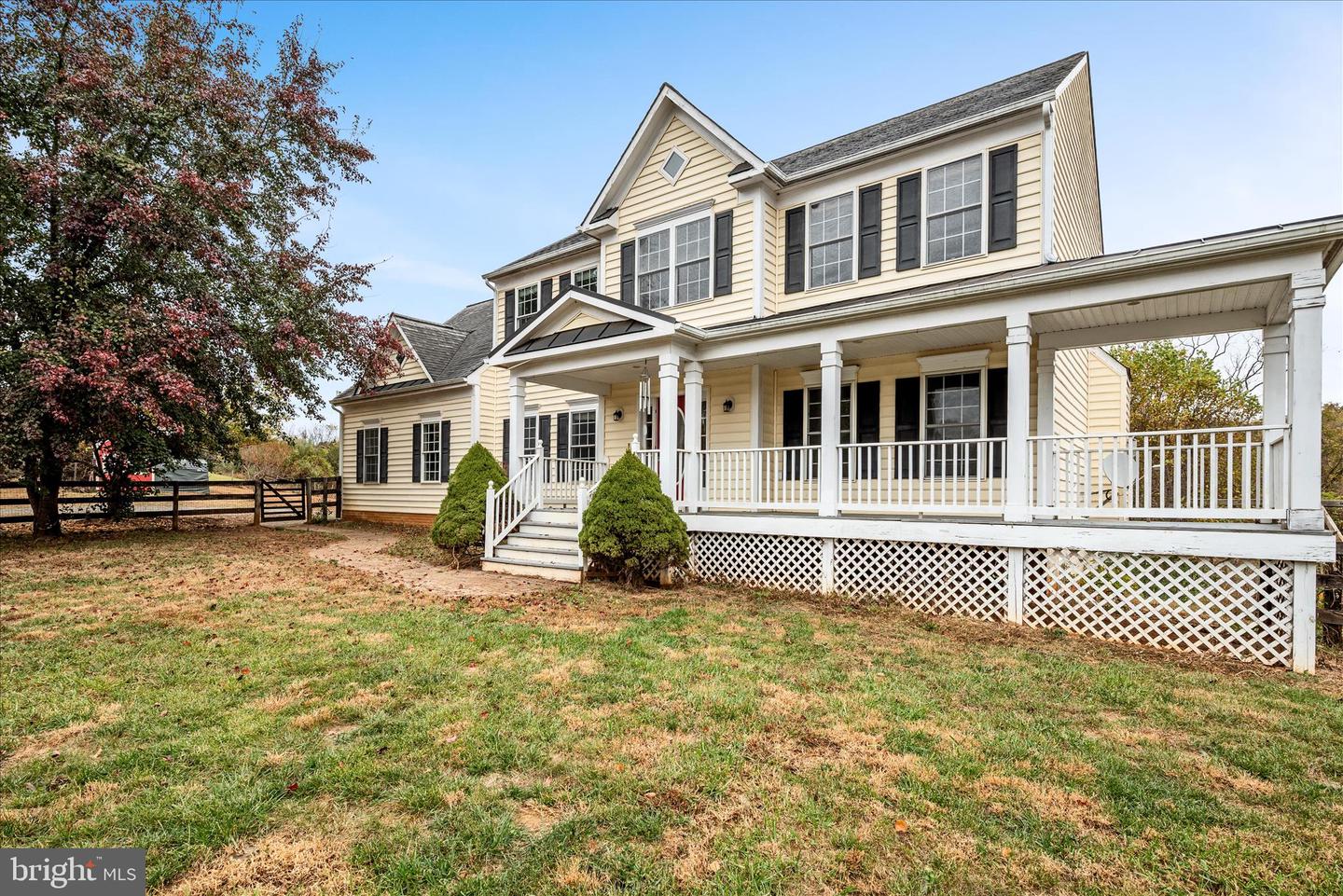5194 BEACH RIDGE LN, AMISSVILLE, Virginia 20106, 5 Bedrooms Bedrooms, 9 Rooms Rooms,3 BathroomsBathrooms,Residential,For sale,5194 BEACH RIDGE LN,VACU2012012 MLS # VACU2012012
