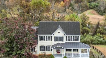 5194 BEACH RIDGE LN, AMISSVILLE, Virginia 20106, 5 Bedrooms Bedrooms, 9 Rooms Rooms,3 BathroomsBathrooms,Residential,For sale,5194 BEACH RIDGE LN,VACU2012012 MLS # VACU2012012