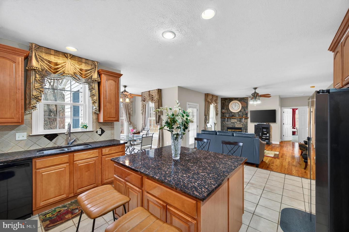 461 SKYLAR LANES WAY, WINCHESTER, Virginia 22603, 6 Bedrooms Bedrooms, ,4 BathroomsBathrooms,Residential,For sale,461 SKYLAR LANES WAY,VAFV2037982 MLS # VAFV2037982