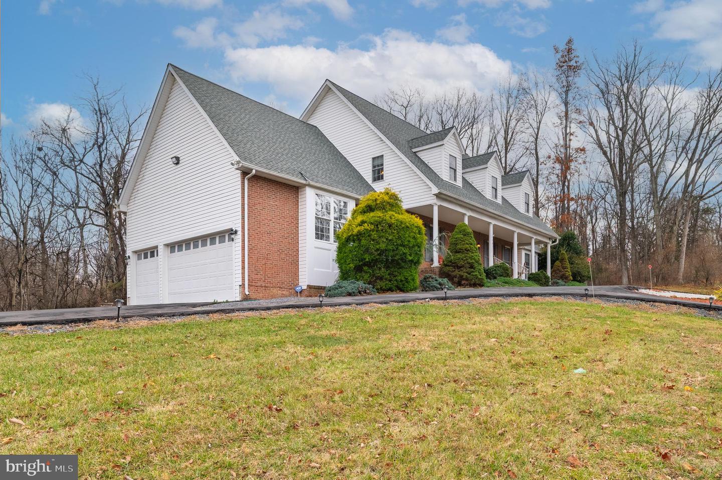 461 SKYLAR LANES WAY, WINCHESTER, Virginia 22603, 6 Bedrooms Bedrooms, ,4 BathroomsBathrooms,Residential,For sale,461 SKYLAR LANES WAY,VAFV2037982 MLS # VAFV2037982