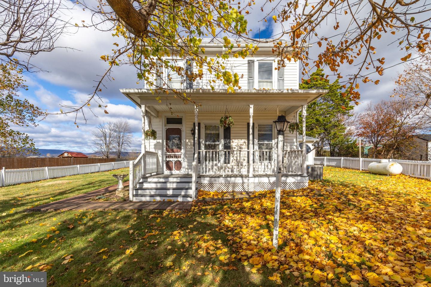 24295 SENEDO RD, WOODSTOCK, Virginia 22664, 4 Bedrooms Bedrooms, ,2 BathroomsBathrooms,Residential,For sale,24295 SENEDO RD,VASH2012982 MLS # VASH2012982