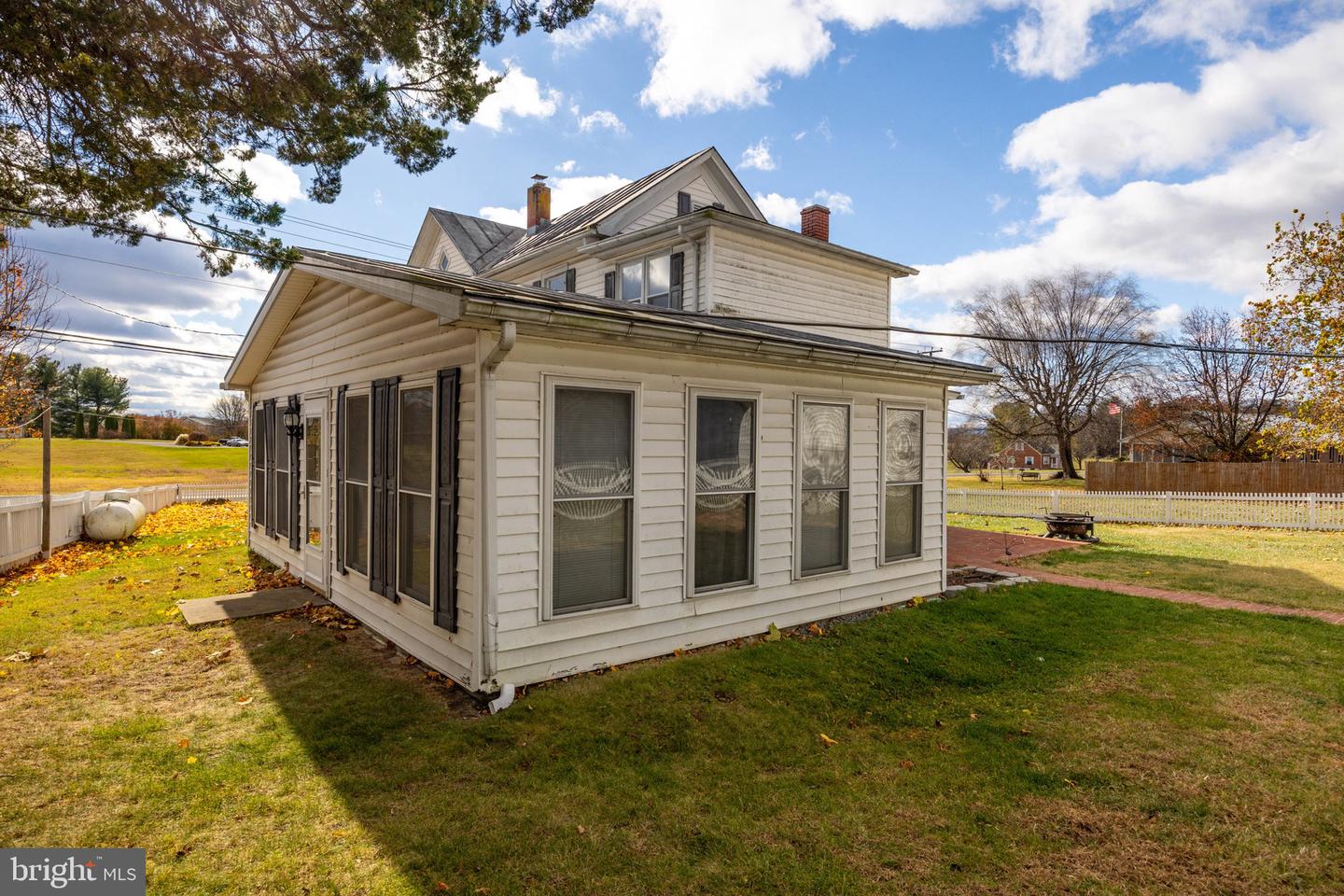 24295 SENEDO RD, WOODSTOCK, Virginia 22664, 4 Bedrooms Bedrooms, ,2 BathroomsBathrooms,Residential,For sale,24295 SENEDO RD,VASH2012982 MLS # VASH2012982