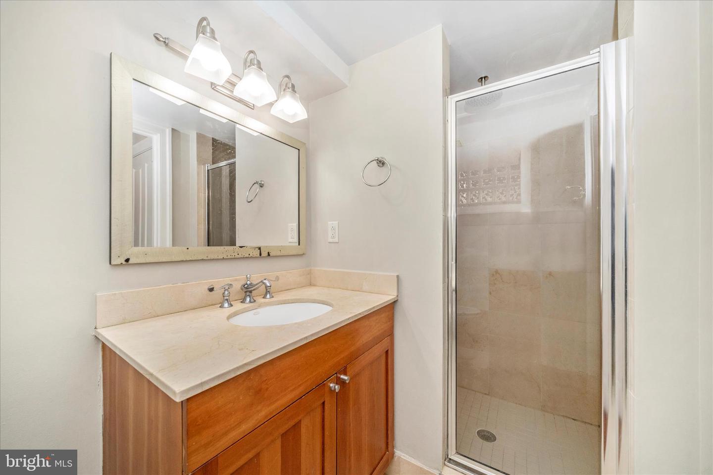 1750 16TH ST NW #4, WASHINGTON, District Of Columbia 20009, 1 Bedroom Bedrooms, ,1 BathroomBathrooms,Residential,For sale,1750 16TH ST NW #4,DCDC2231800 MLS # DCDC2231800