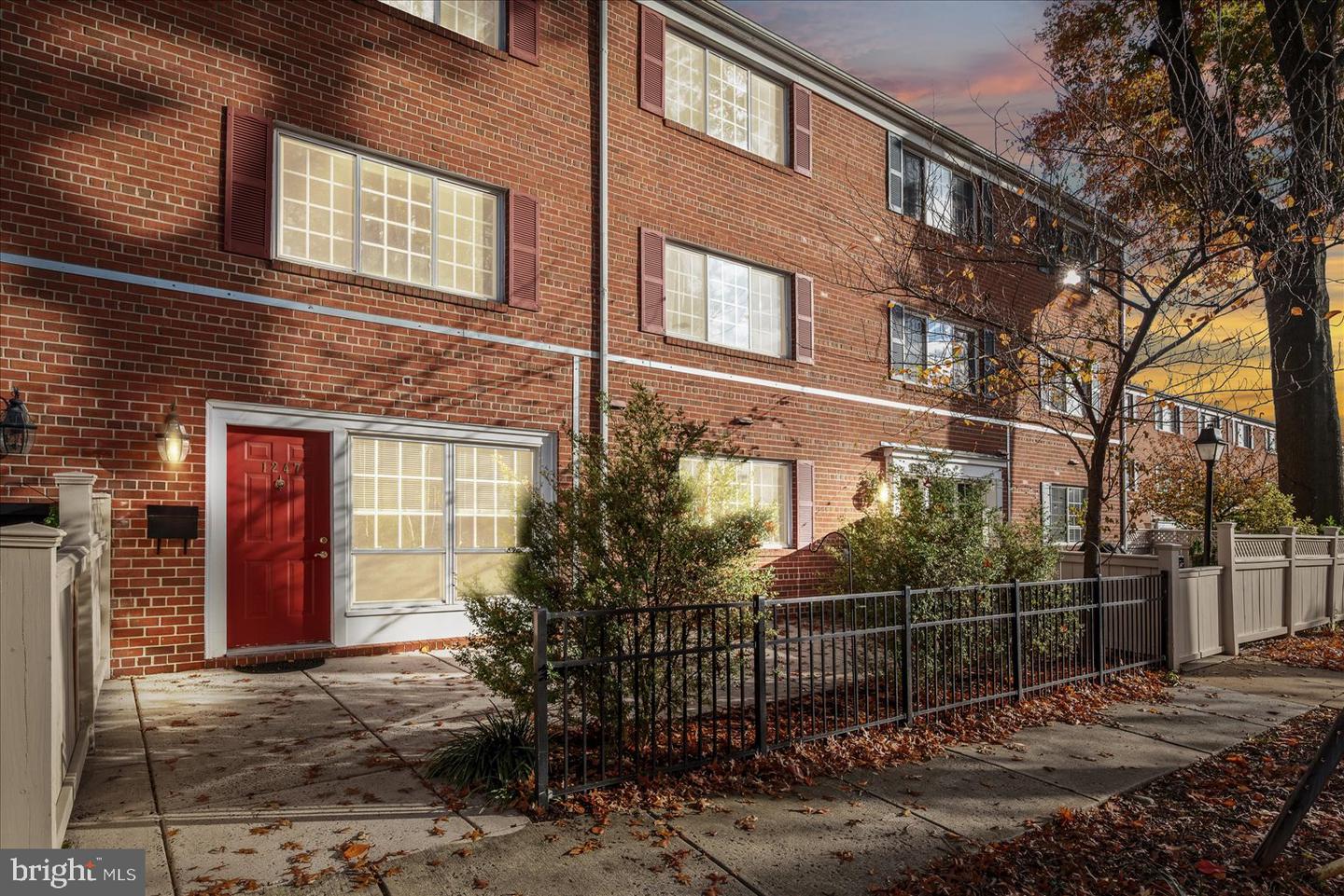 1247 N VAN DORN ST, ALEXANDRIA, Virginia 22304, 1 Bedroom Bedrooms, ,1 BathroomBathrooms,Residential,For sale,1247 N VAN DORN ST,VAAX2051766 MLS # VAAX2051766