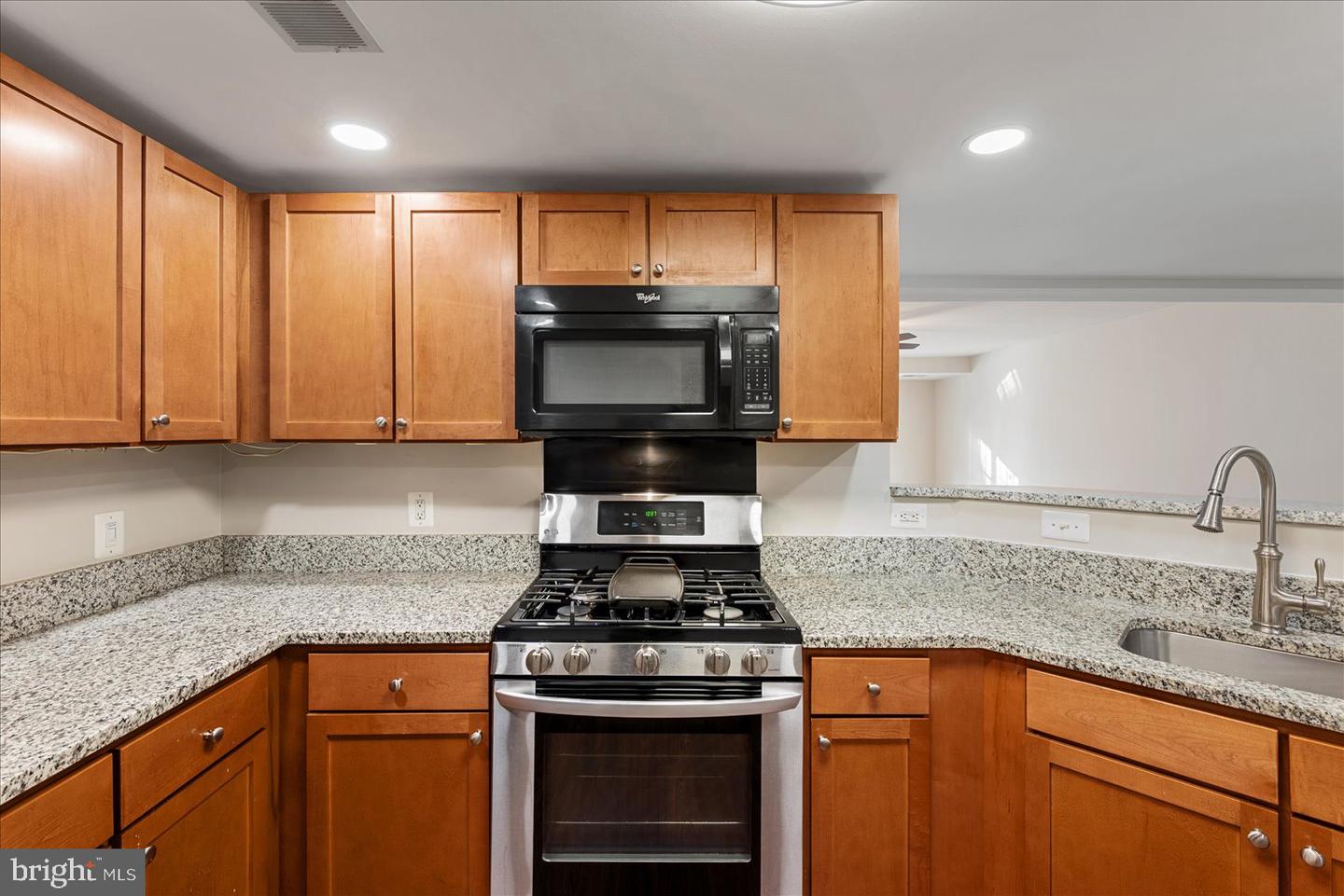 1247 N VAN DORN ST, ALEXANDRIA, Virginia 22304, 1 Bedroom Bedrooms, ,1 BathroomBathrooms,Residential,For sale,1247 N VAN DORN ST,VAAX2051766 MLS # VAAX2051766