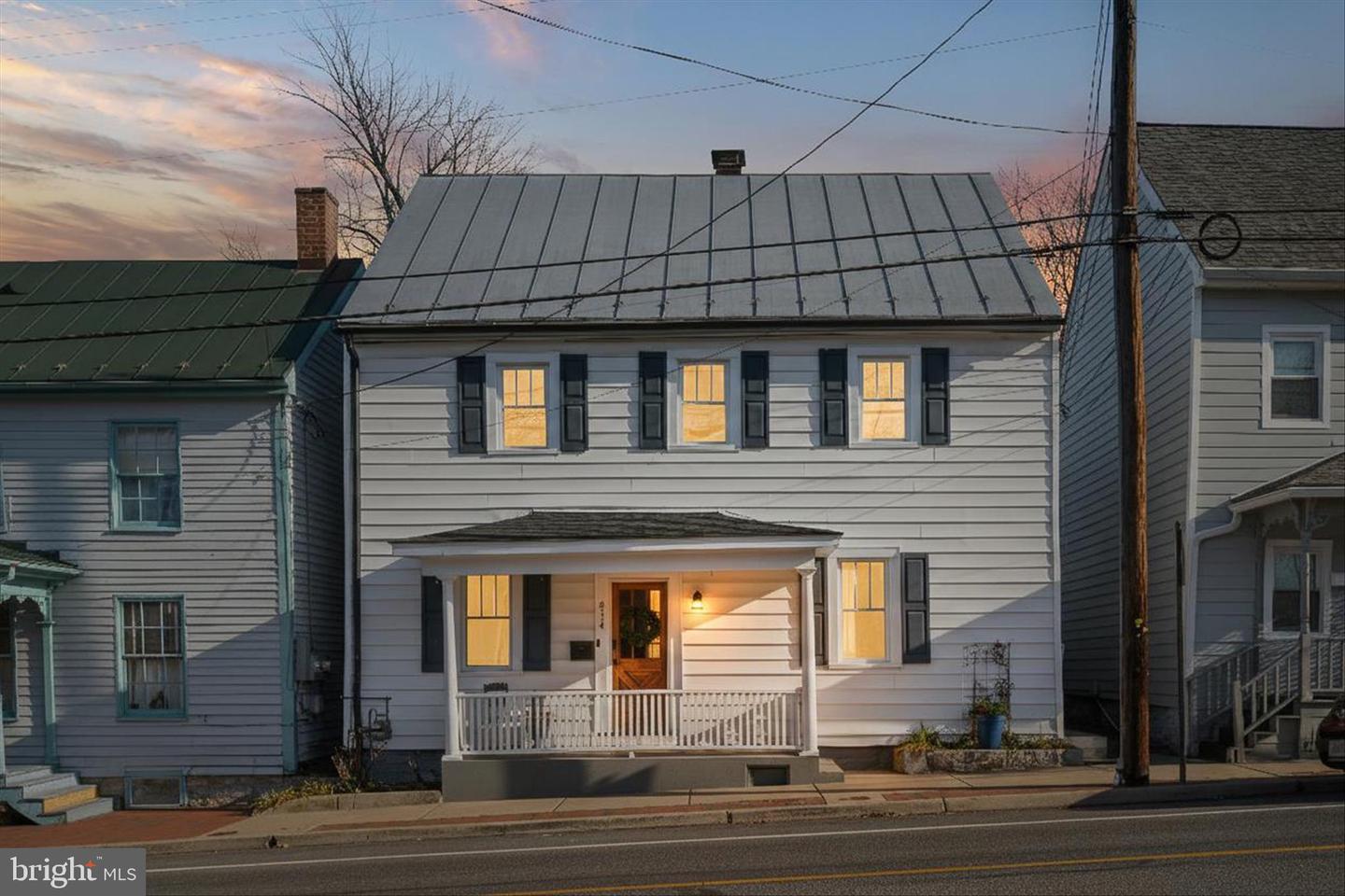 414 S CAMERON ST, WINCHESTER, Virginia 22601, 3 Bedrooms Bedrooms, 9 Rooms Rooms,2 BathroomsBathrooms,Residential,For sale,414 S CAMERON ST,VAWI2009506 MLS # VAWI2009506