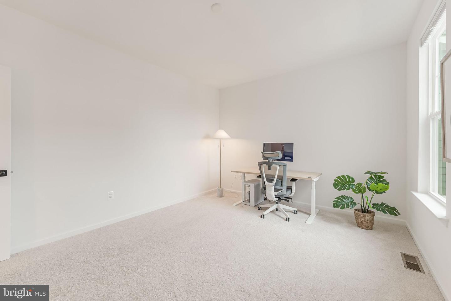 18260 MOSS GARDEN RD, DUMFRIES, Virginia 22026, 4 Bedrooms Bedrooms, ,3 BathroomsBathrooms,Residential,For sale,18260 MOSS GARDEN RD,VAPW2108040 MLS # VAPW2108040 18260 MOSS GARDEN RD, DUMFRIES, Virginia 22026, 4 Bedrooms Bedrooms, ,3 BathroomsBathrooms,Residential,For sale,18260 MOSS GARDEN RD,VAPW2108040 MLS # VAPW2108040