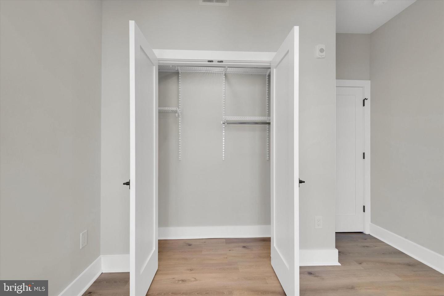 1915 BENNING RD NE #102, WASHINGTON, District Of Columbia 20002, 2 Bedrooms Bedrooms, ,1 BathroomBathrooms,Residential,For sale,1915 BENNING RD NE #102,DCDC2232576 MLS # DCDC2232576