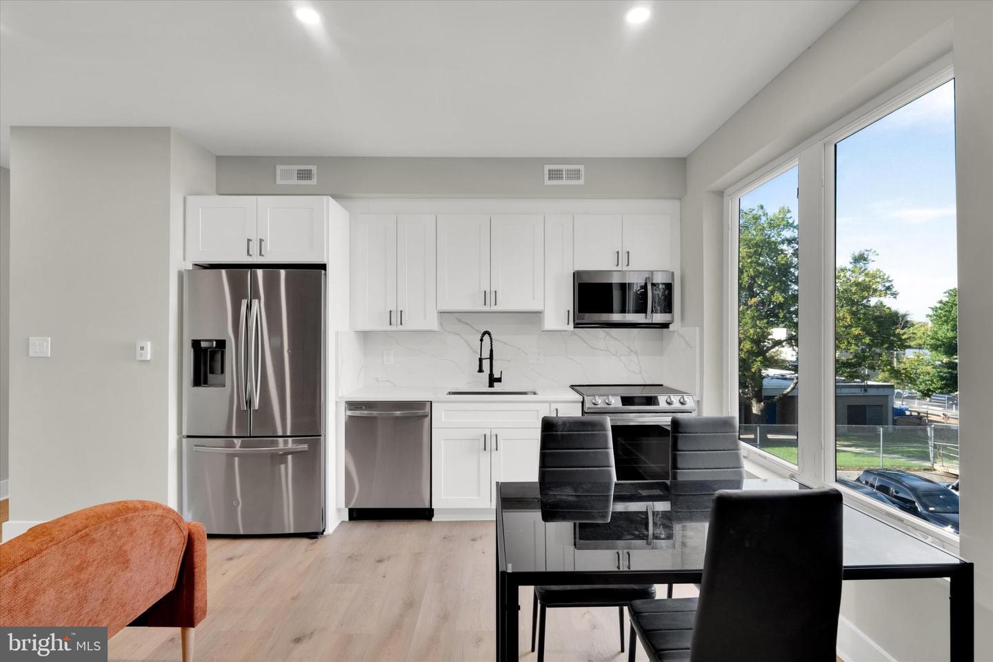 1915 BENNING RD NE #102, WASHINGTON, District Of Columbia 20002, 2 Bedrooms Bedrooms, ,1 BathroomBathrooms,Residential,For sale,1915 BENNING RD NE #102,DCDC2232576 MLS # DCDC2232576