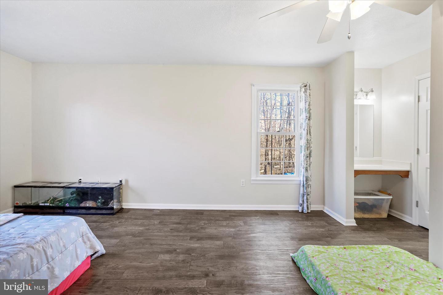 2986 RIDGE HOLLOW RD, EDINBURG, Virginia 22824, 3 Bedrooms Bedrooms, 12 Rooms Rooms,2 BathroomsBathrooms,Residential,For sale,2986 RIDGE HOLLOW RD,VASH2013058 MLS # VASH2013058