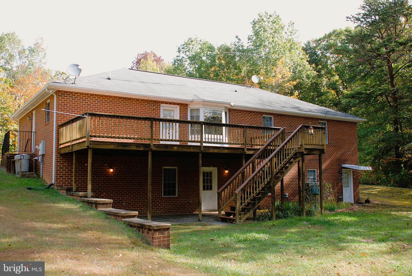 5545 YANCEYVILLE RD, LOUISA, Virginia 23093, 4 Bedrooms Bedrooms, 10 Rooms Rooms,4 BathroomsBathrooms,Residential,For sale,5545 YANCEYVILLE RD,VALA2008940 MLS # VALA2008940