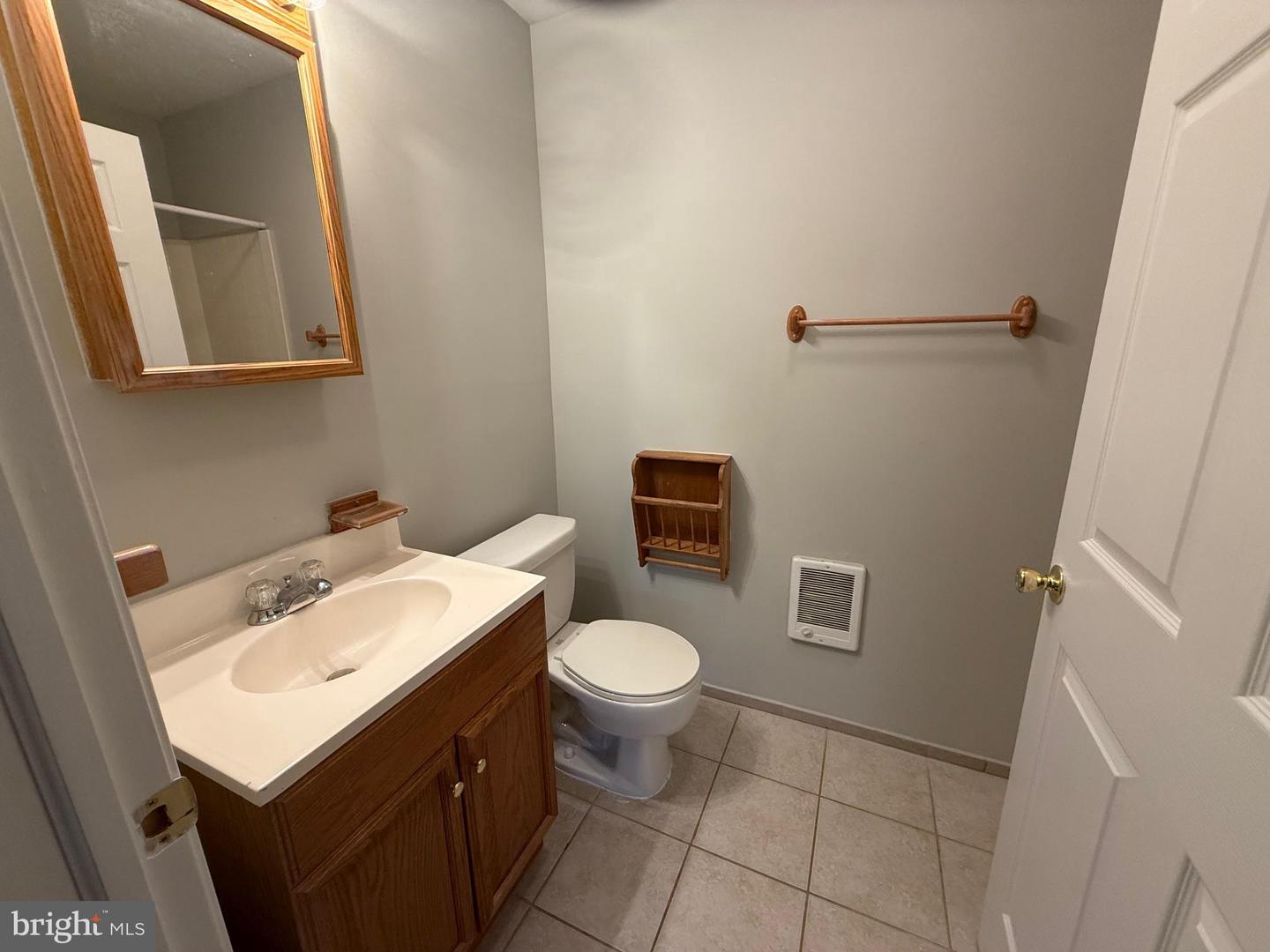 5545 YANCEYVILLE RD, LOUISA, Virginia 23093, 4 Bedrooms Bedrooms, 10 Rooms Rooms,4 BathroomsBathrooms,Residential,For sale,5545 YANCEYVILLE RD,VALA2008940 MLS # VALA2008940