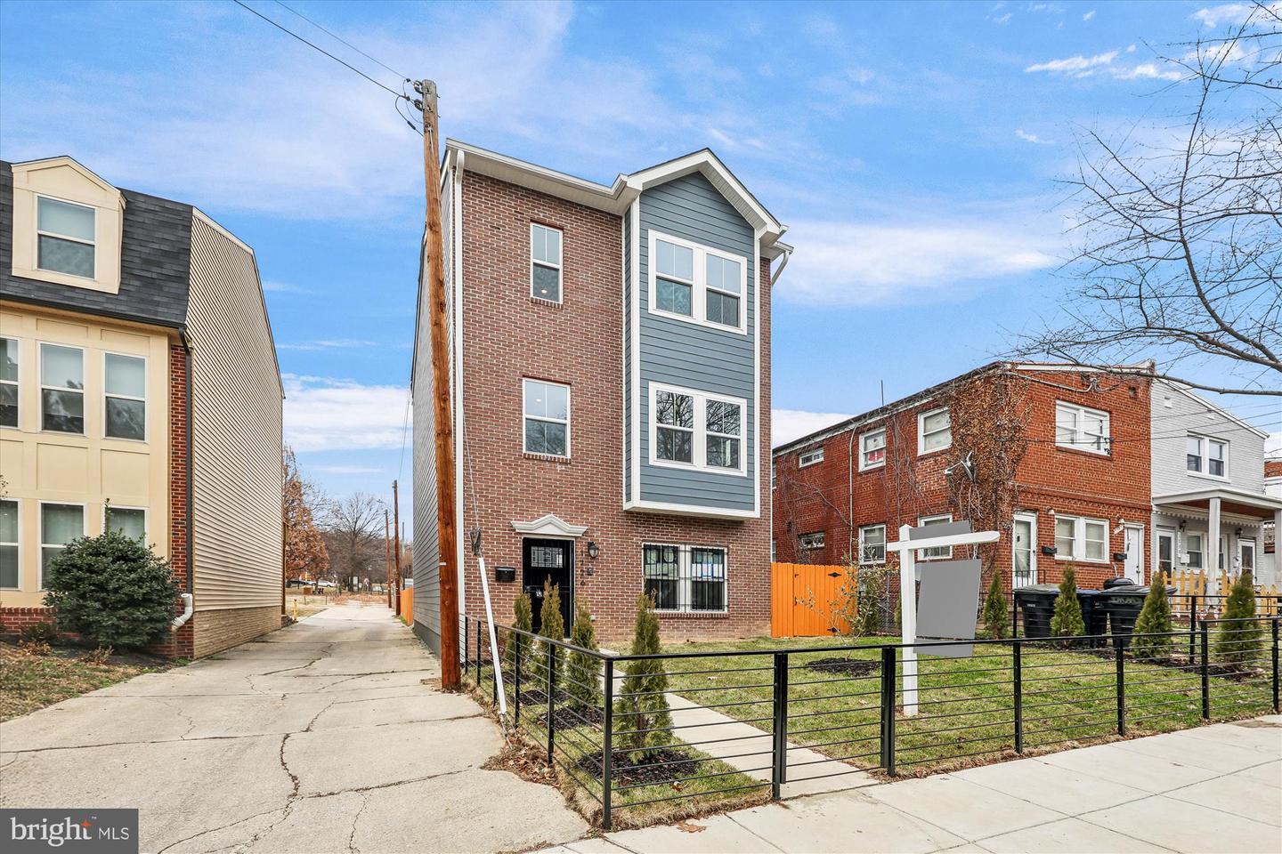 1726 GAINESVILLE ST SE, WASHINGTON, District Of Columbia 20020, 4 Bedrooms Bedrooms, 8 Rooms Rooms,3 BathroomsBathrooms,Residential,For sale,1726 GAINESVILLE ST SE,DCDC2232898 MLS # DCDC2232898 1726 GAINESVILLE ST SE, WASHINGTON, District Of Columbia 20020, 4 Bedrooms Bedrooms, 8 Rooms Rooms,3 BathroomsBathrooms,Residential,For sale,1726 GAINESVILLE ST SE,DCDC2232898 MLS # DCDC2232898