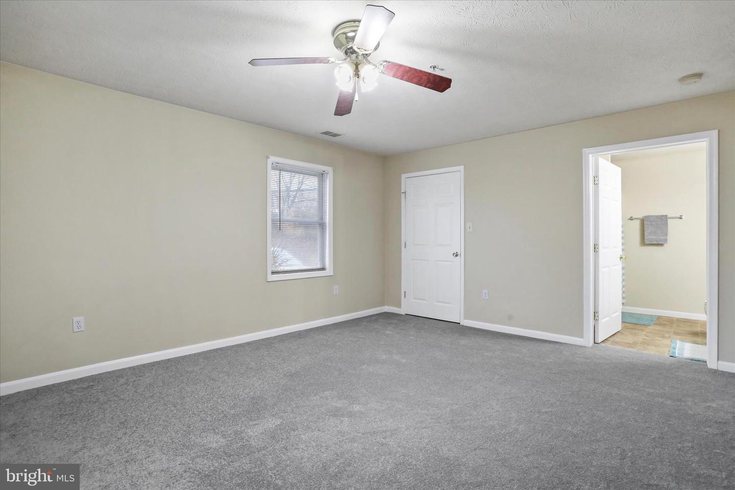 165-G1 HAILEY LN, STRASBURG, Virginia 22657, 2 Bedrooms Bedrooms, ,2 BathroomsBathrooms,Residential,For sale,165-G1 HAILEY LN,VASH2013100 MLS # VASH2013100 165-G1 HAILEY LN, STRASBURG, Virginia 22657, 2 Bedrooms Bedrooms, ,2 BathroomsBathrooms,Residential,For sale,165-G1 HAILEY LN,VASH2013100 MLS # VASH2013100