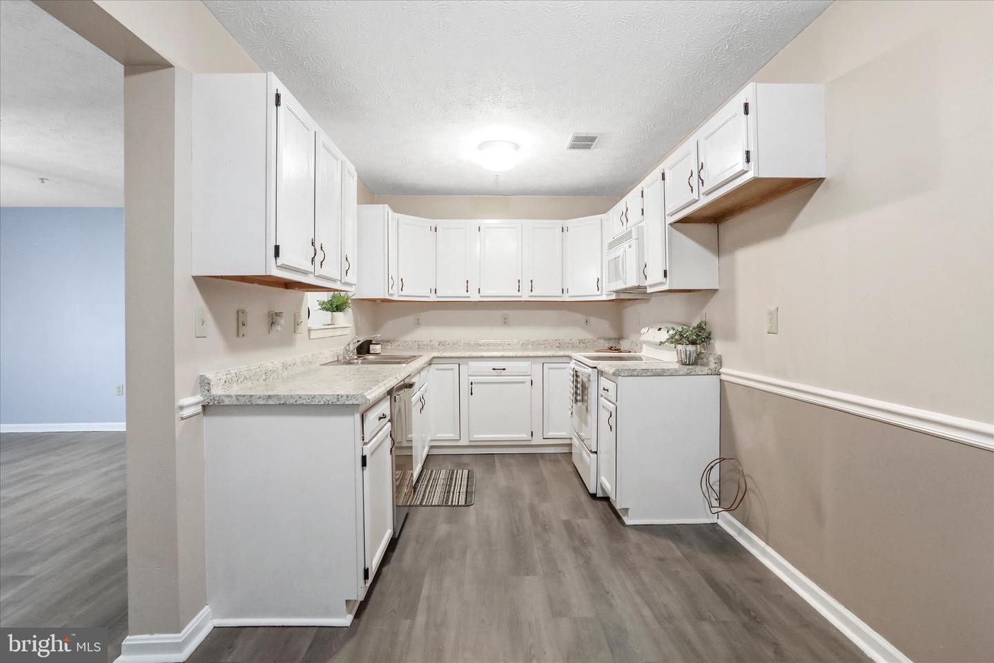 165-G1 HAILEY LN, STRASBURG, Virginia 22657, 2 Bedrooms Bedrooms, ,2 BathroomsBathrooms,Residential,For sale,165-G1 HAILEY LN,VASH2013100 MLS # VASH2013100 165-G1 HAILEY LN, STRASBURG, Virginia 22657, 2 Bedrooms Bedrooms, ,2 BathroomsBathrooms,Residential,For sale,165-G1 HAILEY LN,VASH2013100 MLS # VASH2013100