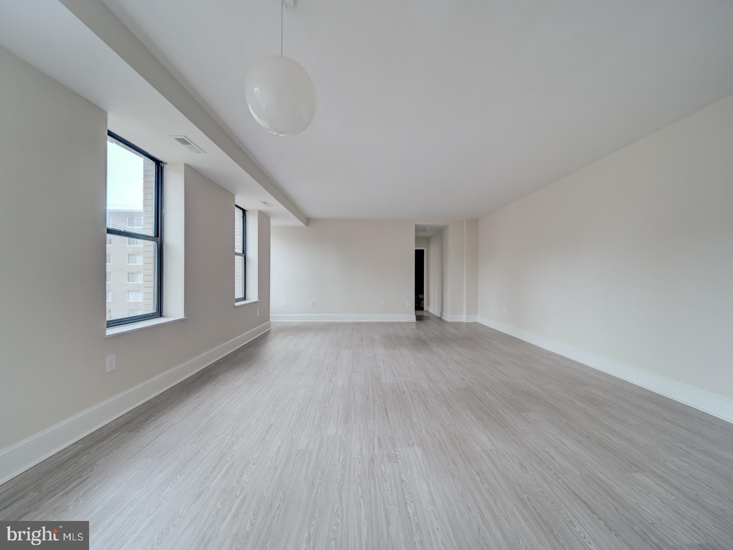 1115 12TH ST NW #601, WASHINGTON, District Of Columbia 20005, 1 Bedroom Bedrooms, ,1 BathroomBathrooms,Residential,For sale,1115 12TH ST NW #601,DCDC2233054 MLS # DCDC2233054