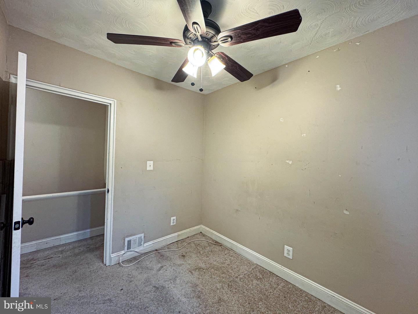 1688 FORT DUPONT ST SE, WASHINGTON, District Of Columbia 20020, 3 Bedrooms Bedrooms, ,2 BathroomsBathrooms,Residential,For sale,1688 FORT DUPONT ST SE,DCDC2233334 MLS # DCDC2233334 1688 FORT DUPONT ST SE, WASHINGTON, District Of Columbia 20020, 3 Bedrooms Bedrooms, ,2 BathroomsBathrooms,Residential,For sale,1688 FORT DUPONT ST SE,DCDC2233334 MLS # DCDC2233334