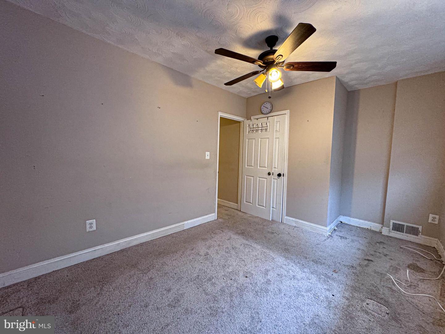 1688 FORT DUPONT ST SE, WASHINGTON, District Of Columbia 20020, 3 Bedrooms Bedrooms, ,2 BathroomsBathrooms,Residential,For sale,1688 FORT DUPONT ST SE,DCDC2233334 MLS # DCDC2233334 1688 FORT DUPONT ST SE, WASHINGTON, District Of Columbia 20020, 3 Bedrooms Bedrooms, ,2 BathroomsBathrooms,Residential,For sale,1688 FORT DUPONT ST SE,DCDC2233334 MLS # DCDC2233334