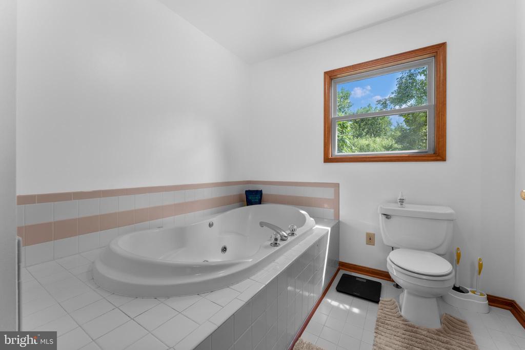 14183 WESTWIND LN, CULPEPER, Virginia 22701, 4 Bedrooms Bedrooms, ,2 BathroomsBathrooms,Residential,14183 WESTWIND LN,VACU2011564 MLS # VACU2011564