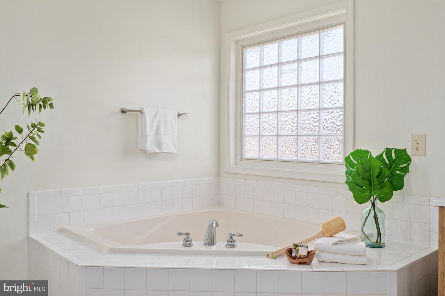 23 PINTO LN, STAFFORD, Virginia 22556, 5 Bedrooms Bedrooms, 19 Rooms Rooms,4 BathroomsBathrooms,Residential,For sale,23 PINTO LN,VAST2044532 MLS # VAST2044532