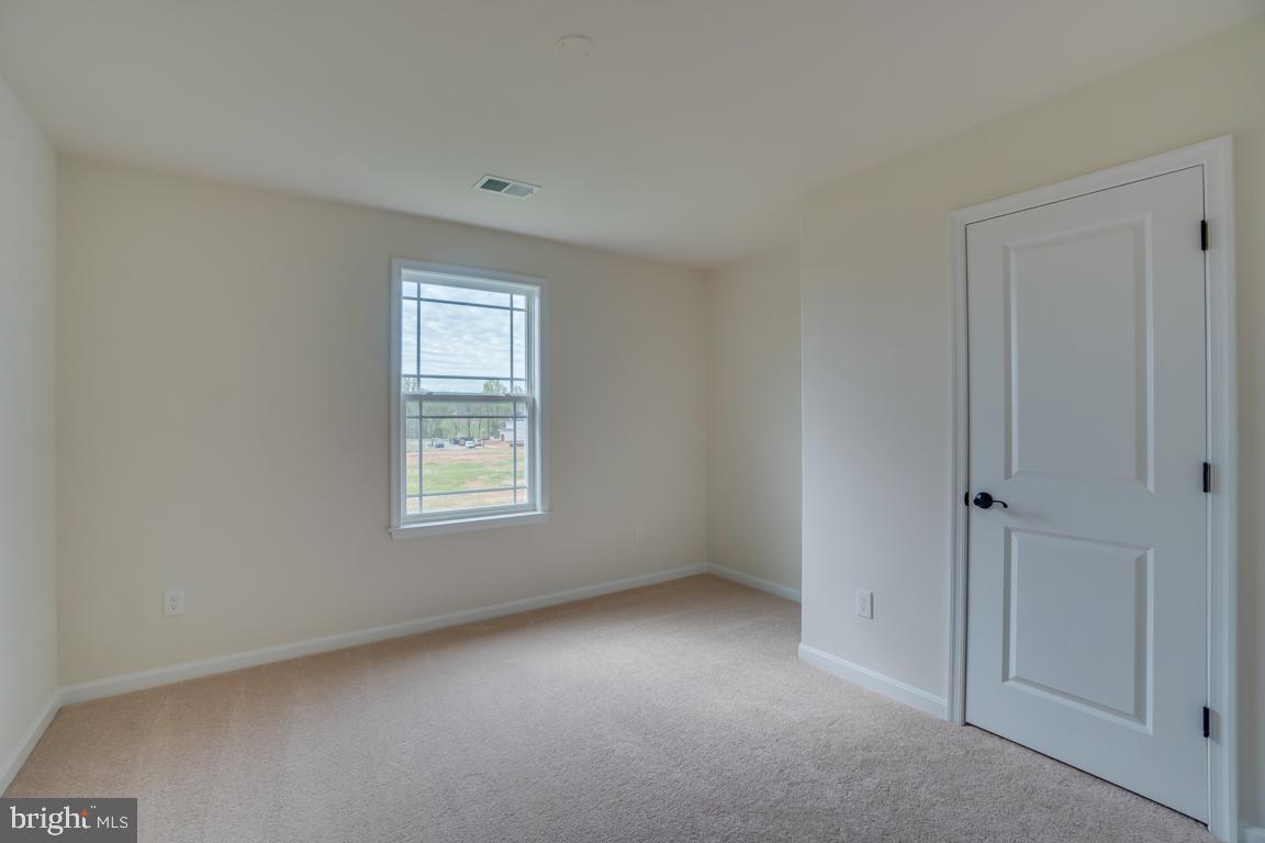 118 WOODMOUNT DRIVE, COLONIAL BEACH, Virginia 22443, 4 Bedrooms Bedrooms, ,2 BathroomsBathrooms,Residential,For sale,118 WOODMOUNT DRIVE,VAWE2010226 MLS # VAWE2010226