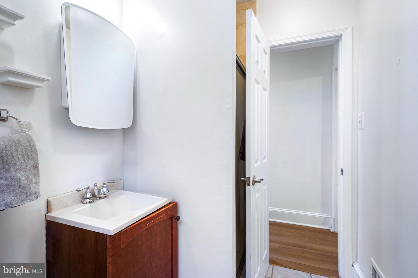 314 K ST NE, WASHINGTON, District Of Columbia 20002, 4 Bedrooms Bedrooms, ,3 BathroomsBathrooms,Residential,For sale,314 K ST NE,DCDC2234282 MLS # DCDC2234282