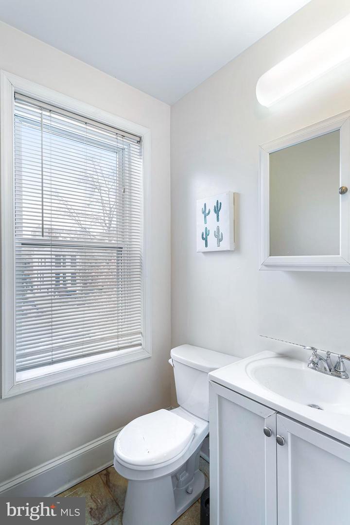 314 K ST NE, WASHINGTON, District Of Columbia 20002, 4 Bedrooms Bedrooms, ,3 BathroomsBathrooms,Residential,For sale,314 K ST NE,DCDC2234282 MLS # DCDC2234282