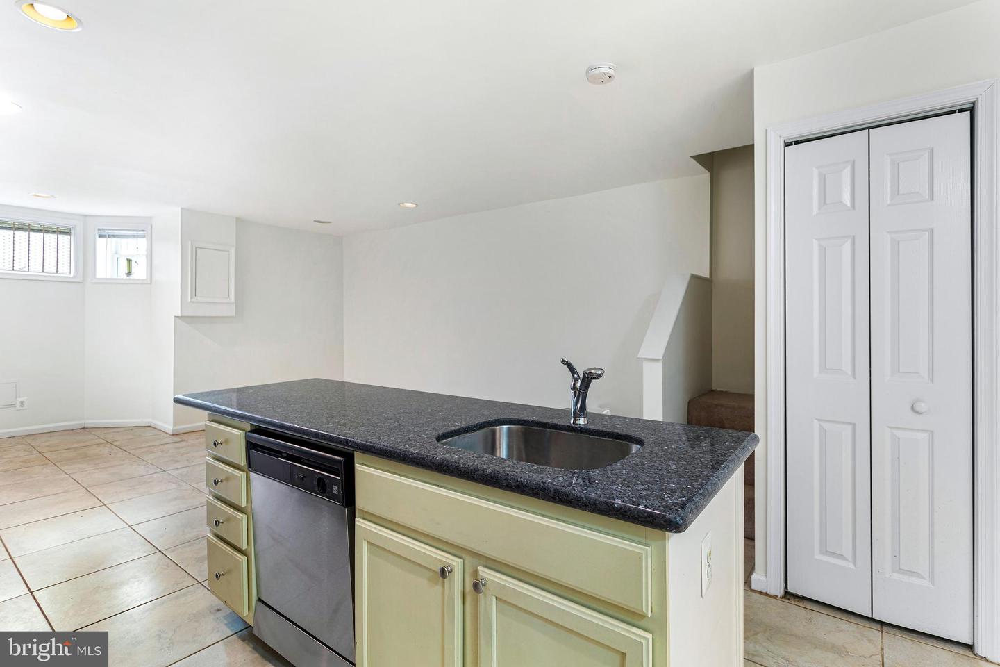 314 K ST NE, WASHINGTON, District Of Columbia 20002, 4 Bedrooms Bedrooms, ,3 BathroomsBathrooms,Residential,For sale,314 K ST NE,DCDC2234282 MLS # DCDC2234282