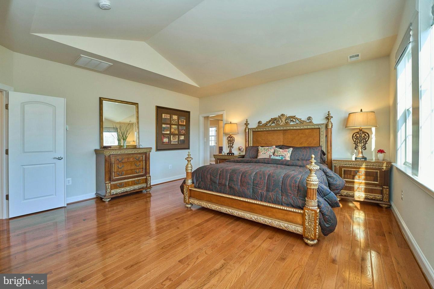 41019 TAYLOR RIDGE LN, PAEONIAN SPRINGS, Virginia 20129, 4 Bedrooms Bedrooms, 18 Rooms Rooms,3 BathroomsBathrooms,Residential,For sale,41019 TAYLOR RIDGE LN,VALO2112138 MLS # VALO2112138 41019 TAYLOR RIDGE LN, PAEONIAN SPRINGS, Virginia 20129, 4 Bedrooms Bedrooms, 18 Rooms Rooms,3 BathroomsBathrooms,Residential,For sale,41019 TAYLOR RIDGE LN,VALO2112138 MLS # VALO2112138