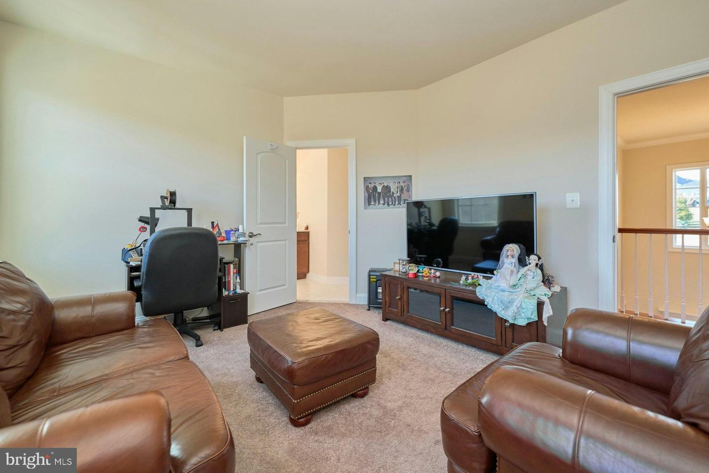 41019 TAYLOR RIDGE LN, PAEONIAN SPRINGS, Virginia 20129, 4 Bedrooms Bedrooms, 18 Rooms Rooms,3 BathroomsBathrooms,Residential,For sale,41019 TAYLOR RIDGE LN,VALO2112138 MLS # VALO2112138 41019 TAYLOR RIDGE LN, PAEONIAN SPRINGS, Virginia 20129, 4 Bedrooms Bedrooms, 18 Rooms Rooms,3 BathroomsBathrooms,Residential,For sale,41019 TAYLOR RIDGE LN,VALO2112138 MLS # VALO2112138