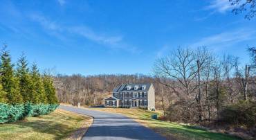 41019 TAYLOR RIDGE LN, PAEONIAN SPRINGS, Virginia 20129, 4 Bedrooms Bedrooms, 18 Rooms Rooms,3 BathroomsBathrooms,Residential,For sale,41019 TAYLOR RIDGE LN,VALO2112138 MLS # VALO2112138