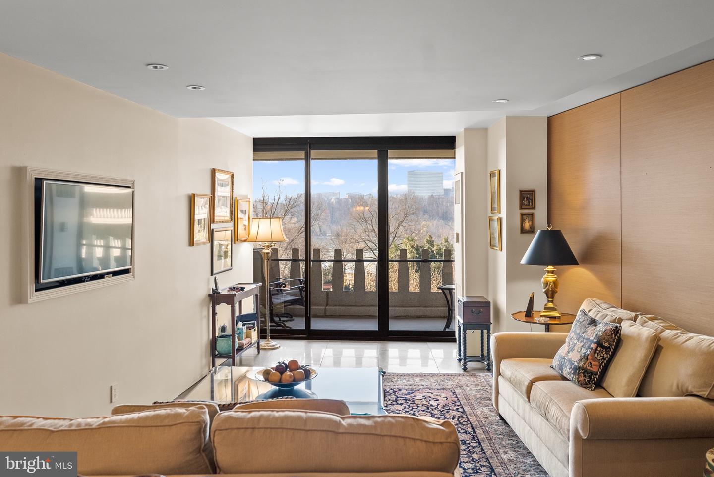 700 NEW HAMPSHIRE AVE NW #519, WASHINGTON, District Of Columbia 20037, 2 Bedrooms Bedrooms, ,2 BathroomsBathrooms,Residential,For sale,700 NEW HAMPSHIRE AVE NW #519,DCDC2234472 MLS # DCDC2234472