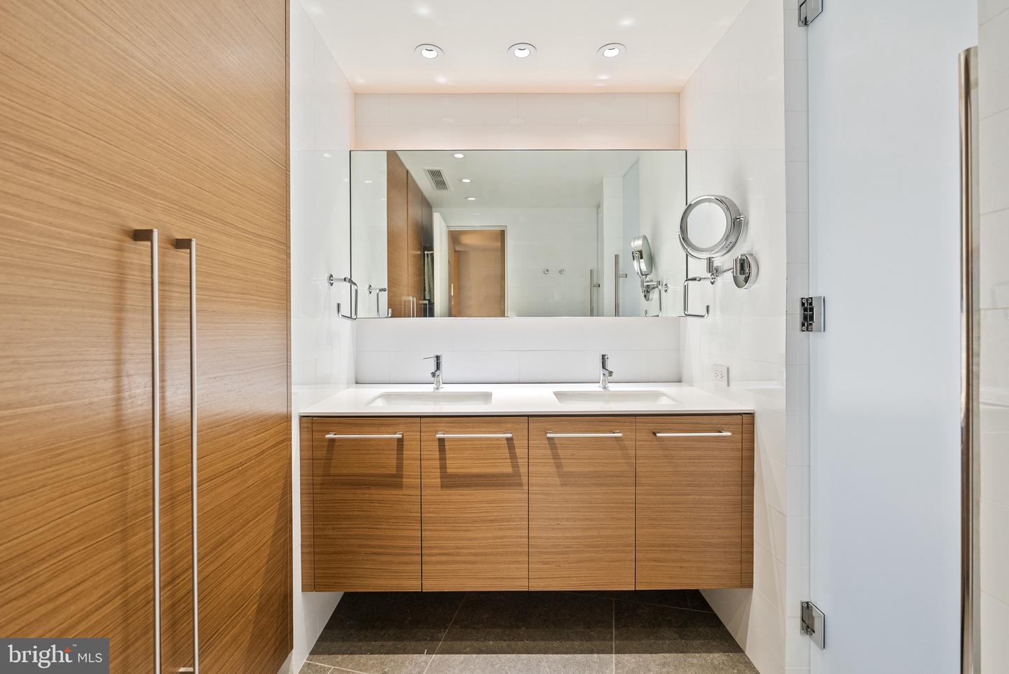 700 NEW HAMPSHIRE AVE NW #519, WASHINGTON, District Of Columbia 20037, 2 Bedrooms Bedrooms, ,2 BathroomsBathrooms,Residential,For sale,700 NEW HAMPSHIRE AVE NW #519,DCDC2234472 MLS # DCDC2234472