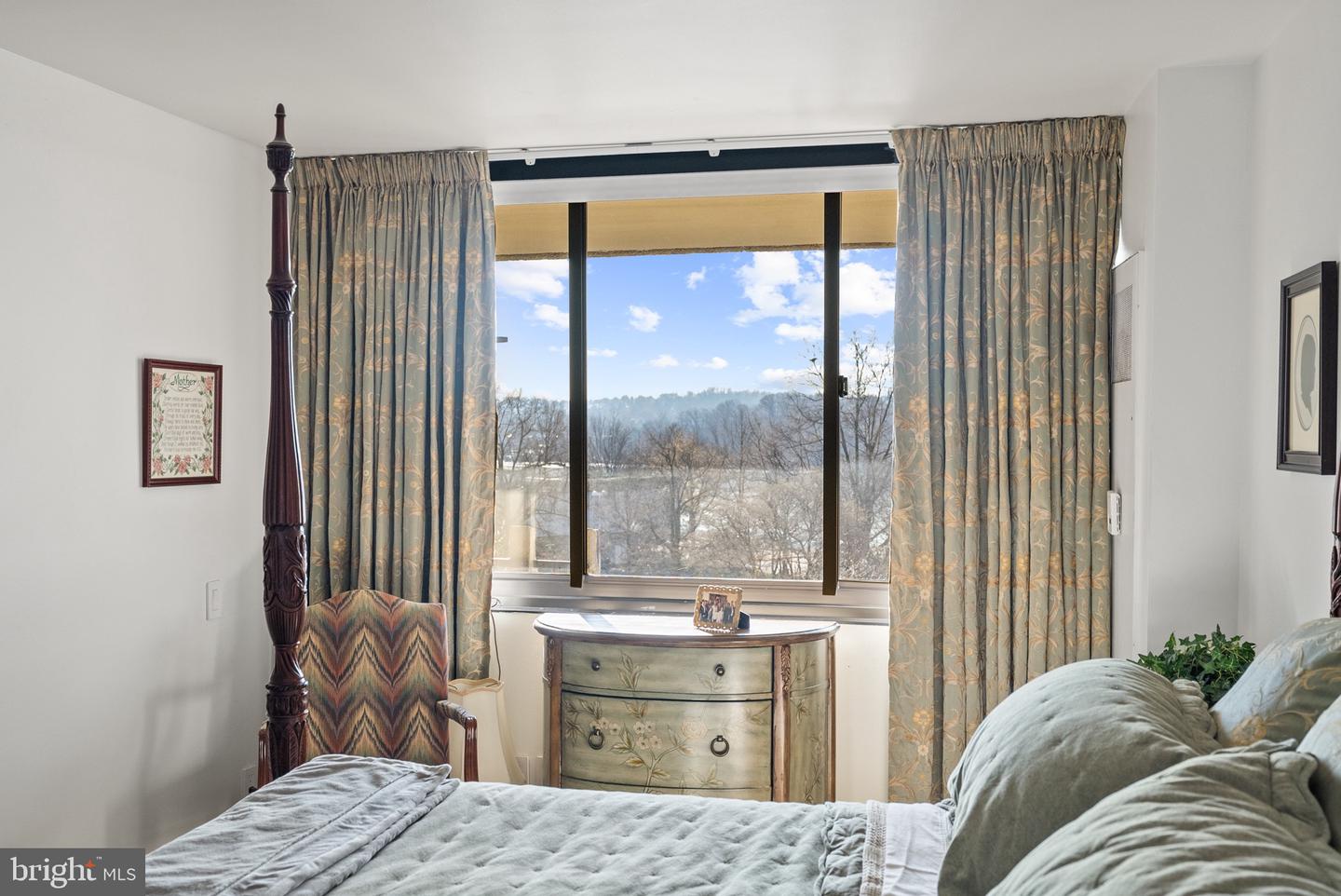 700 NEW HAMPSHIRE AVE NW #519, WASHINGTON, District Of Columbia 20037, 2 Bedrooms Bedrooms, ,2 BathroomsBathrooms,Residential,For sale,700 NEW HAMPSHIRE AVE NW #519,DCDC2234472 MLS # DCDC2234472