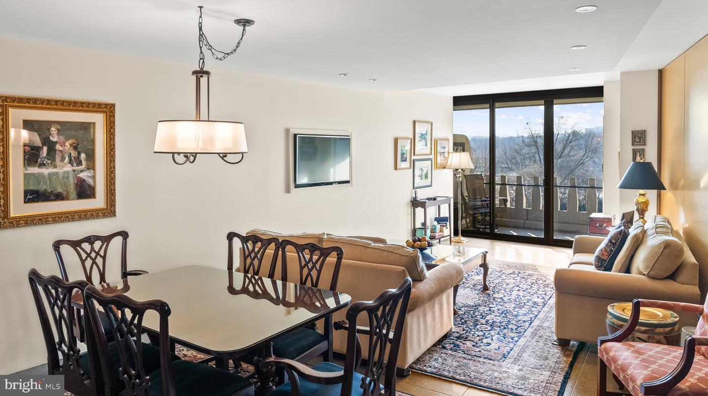 700 NEW HAMPSHIRE AVE NW #519, WASHINGTON, District Of Columbia 20037, 2 Bedrooms Bedrooms, ,2 BathroomsBathrooms,Residential,For sale,700 NEW HAMPSHIRE AVE NW #519,DCDC2234472 MLS # DCDC2234472