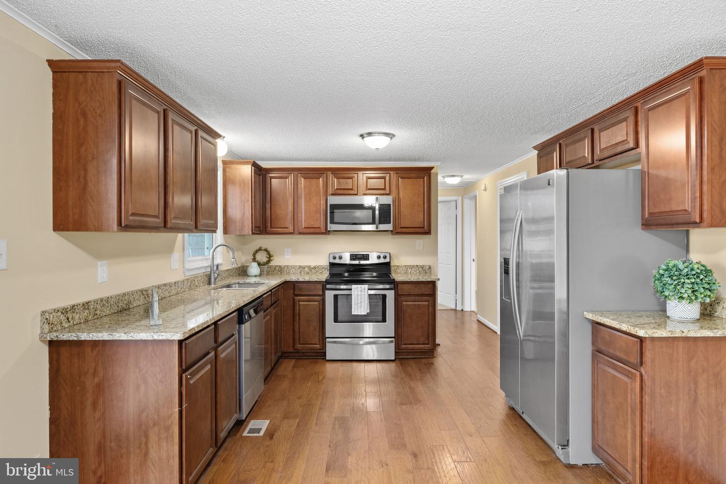 13621 FLANK MARCH LN, SPOTSYLVANIA, Virginia 22551, 3 Bedrooms Bedrooms, ,2 BathroomsBathrooms,Residential,For sale,13621 FLANK MARCH LN,VASP2038068 MLS # VASP2038068