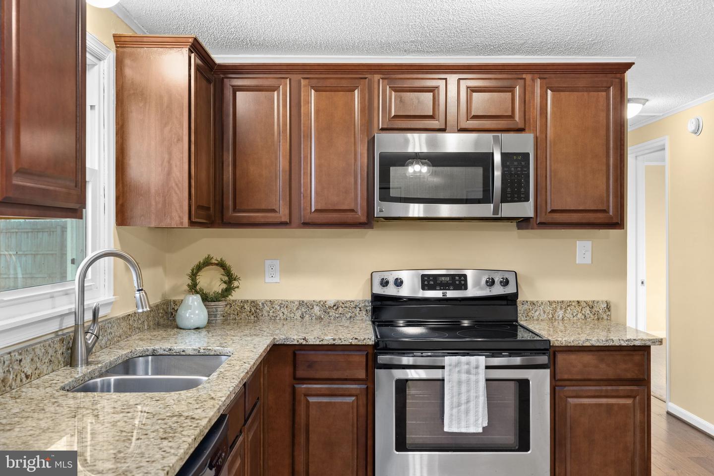 13621 FLANK MARCH LN, SPOTSYLVANIA, Virginia 22551, 3 Bedrooms Bedrooms, ,2 BathroomsBathrooms,Residential,For sale,13621 FLANK MARCH LN,VASP2038068 MLS # VASP2038068