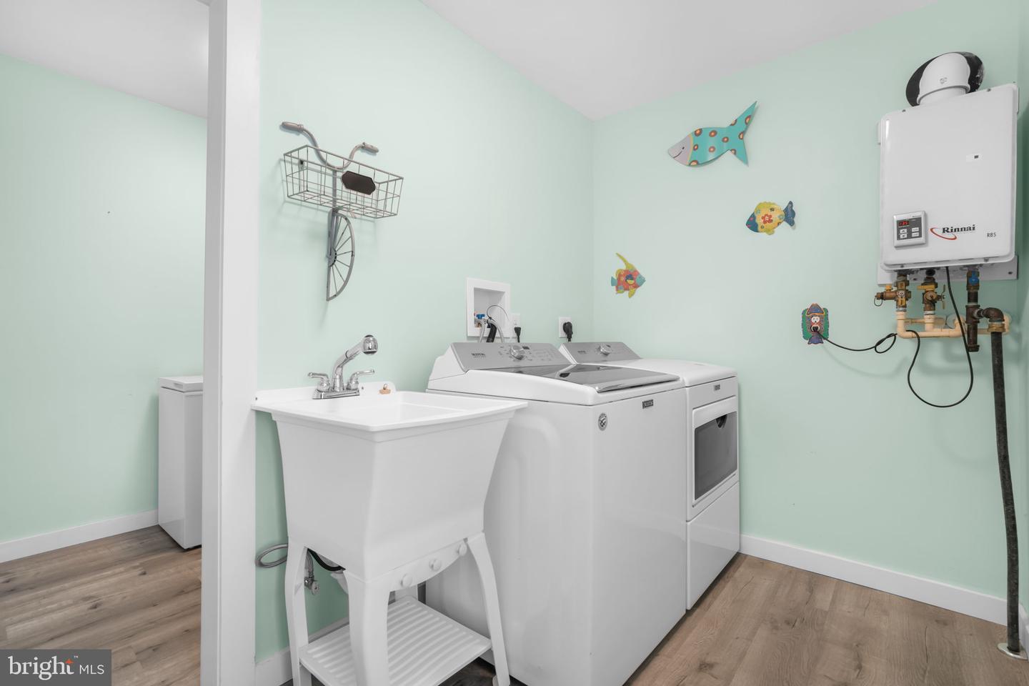 3148 MAIN ST, CHINCOTEAGUE ISLAND, Virginia 23336, 3 Bedrooms Bedrooms, 9 Rooms Rooms,3 BathroomsBathrooms,Residential,For sale,3148 MAIN ST,VAAC2002458 MLS # VAAC2002458 3148 MAIN ST, CHINCOTEAGUE ISLAND, Virginia 23336, 3 Bedrooms Bedrooms, 9 Rooms Rooms,3 BathroomsBathrooms,Residential,For sale,3148 MAIN ST,VAAC2002458 MLS # VAAC2002458