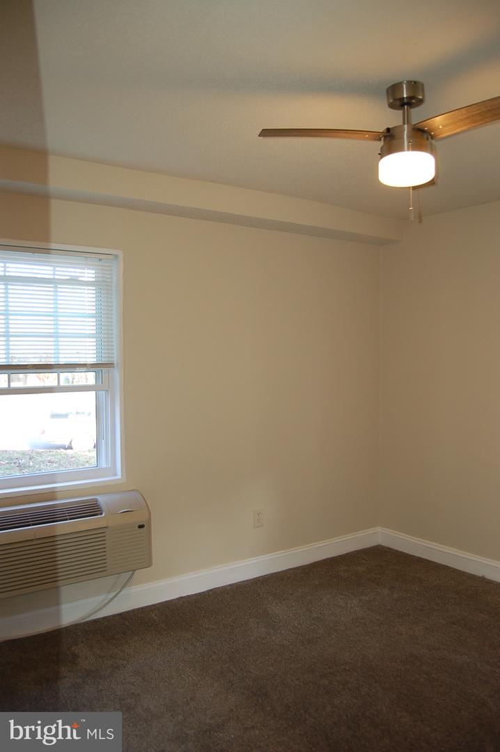 2237 FARRINGTON AVE #101, ALEXANDRIA, Virginia 22303, 1 Bedroom Bedrooms, ,1 BathroomBathrooms,Residential,For sale,2237 FARRINGTON AVE #101,VAFX2282452 MLS # VAFX2282452