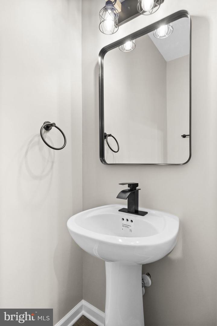 5848 HICKORY RIDGE RD, SPOTSYLVANIA, Virginia 22551, 4 Bedrooms Bedrooms, ,2 BathroomsBathrooms,Residential,For sale,5848 HICKORY RIDGE RD,VASP2038130 MLS # VASP2038130