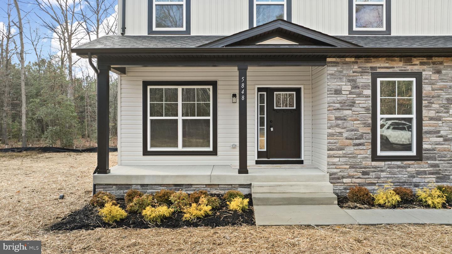 5848 HICKORY RIDGE RD, SPOTSYLVANIA, Virginia 22551, 4 Bedrooms Bedrooms, ,2 BathroomsBathrooms,Residential,For sale,5848 HICKORY RIDGE RD,VASP2038130 MLS # VASP2038130