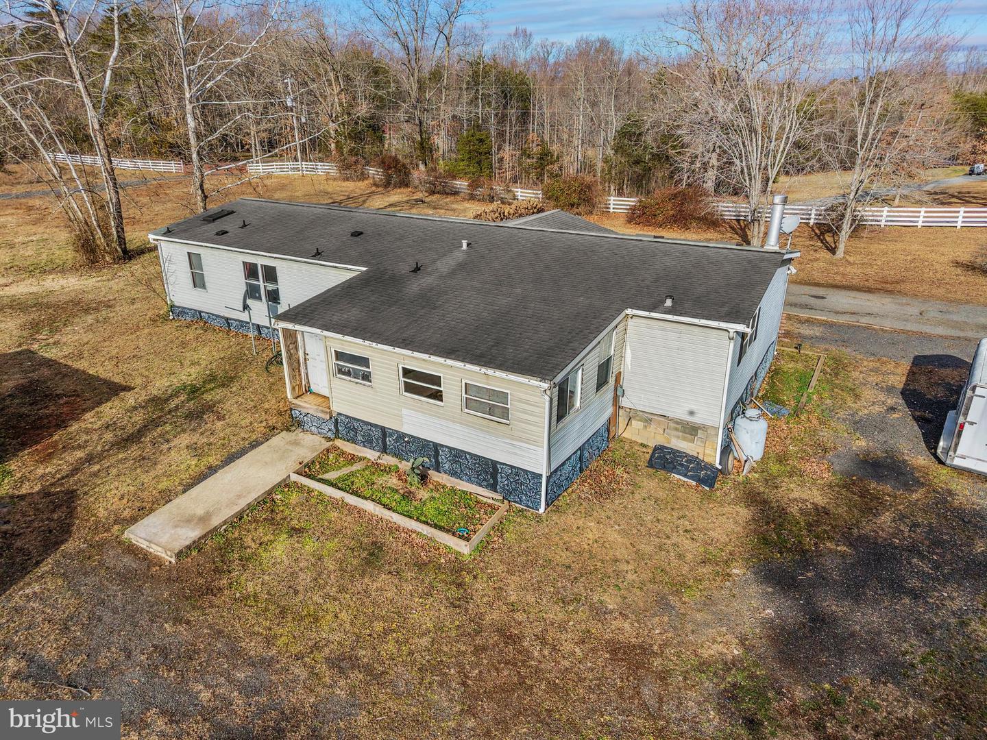 2057 COTTONTAIL LN, CATLETT, Virginia 20119, 3 Bedrooms Bedrooms, ,2 BathroomsBathrooms,Residential,For sale,2057 COTTONTAIL LN,VAFQ2019918 MLS # VAFQ2019918