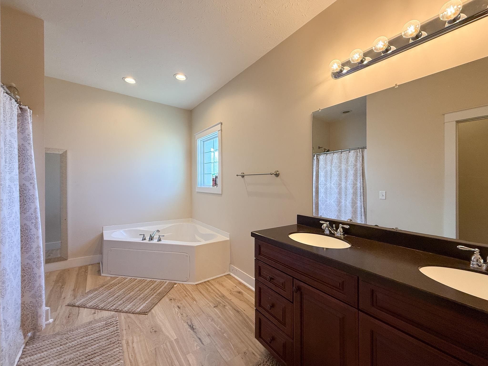 109 BERKELEY AVE, GROTTOES, Virginia 24441, 3 Bedrooms Bedrooms, ,2 BathroomsBathrooms,Residential,109 BERKELEY AVE,672127 MLS # 672127