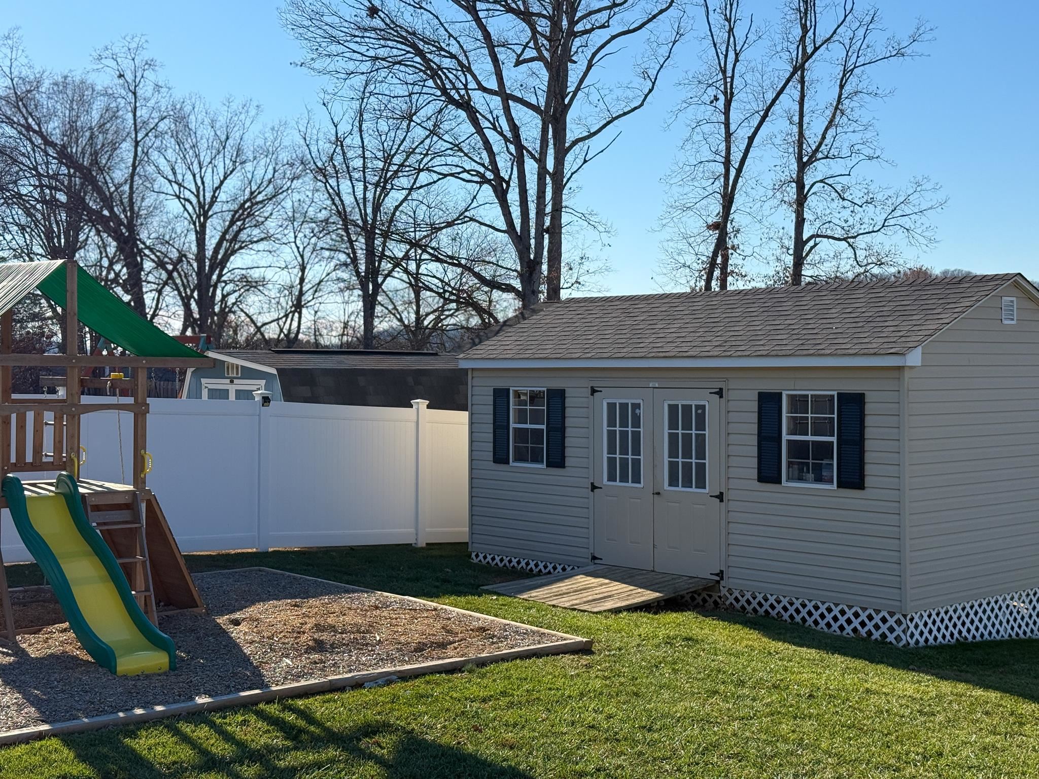 109 BERKELEY AVE, GROTTOES, Virginia 24441, 3 Bedrooms Bedrooms, ,2 BathroomsBathrooms,Residential,109 BERKELEY AVE,672127 MLS # 672127