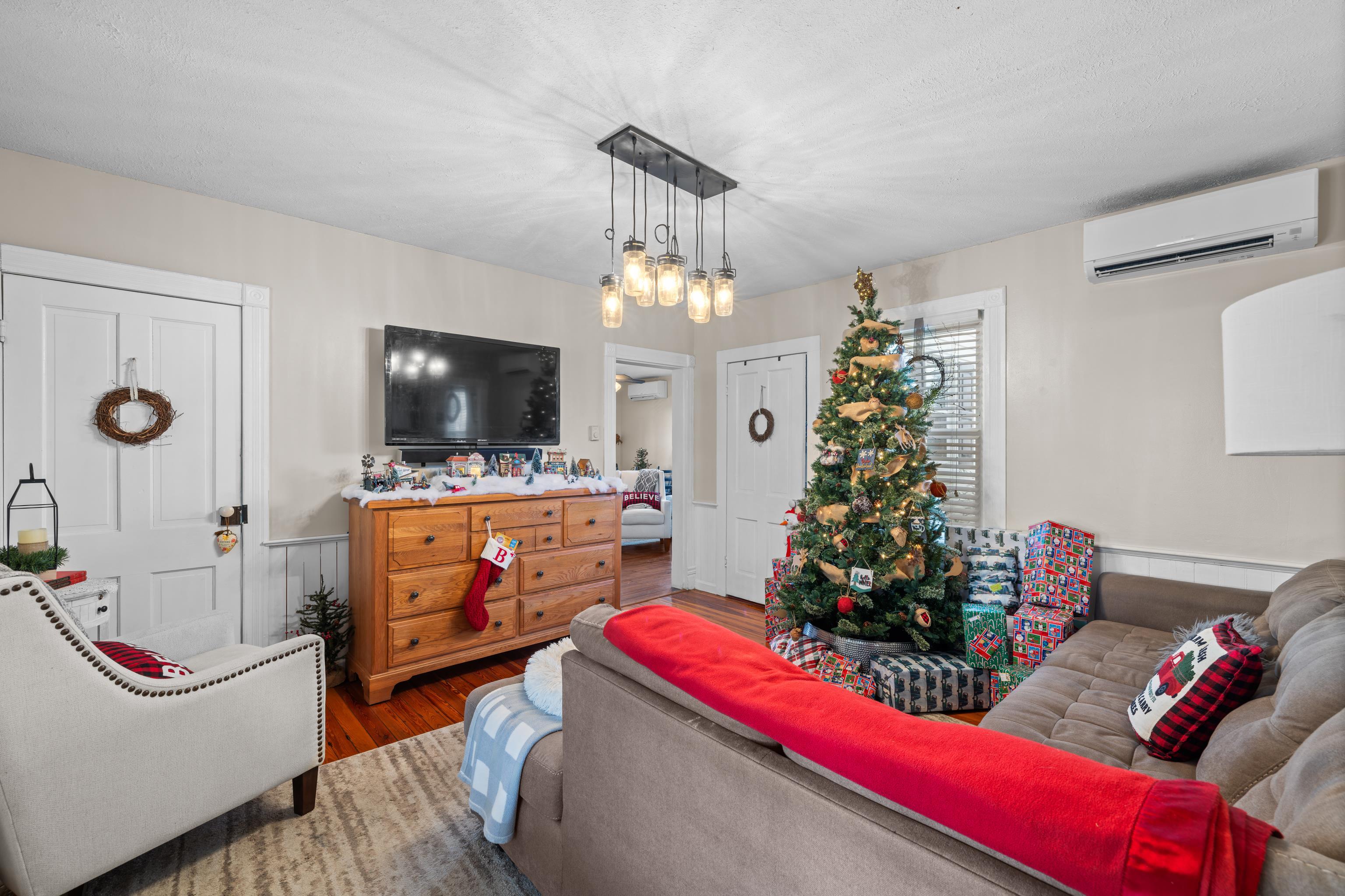 955 ENTRY SCHOOL RD, FISHERSVILLE, Virginia 22939, 4 Bedrooms Bedrooms, ,2 BathroomsBathrooms,Residential,955 ENTRY SCHOOL RD,672129 MLS # 672129 955 ENTRY SCHOOL RD, FISHERSVILLE, Virginia 22939, 4 Bedrooms Bedrooms, ,2 BathroomsBathrooms,Residential,955 ENTRY SCHOOL RD,672129 MLS # 672129