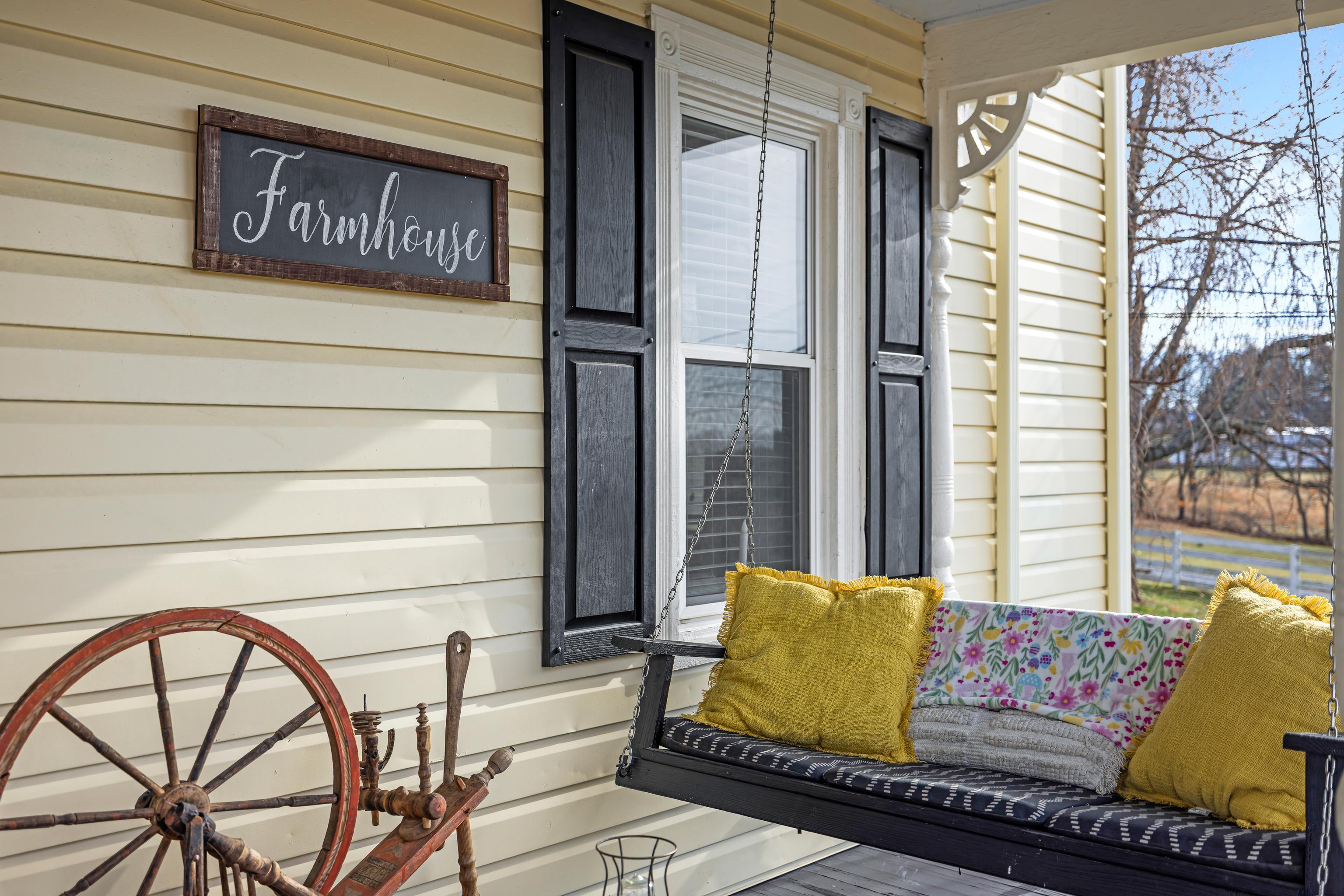 955 ENTRY SCHOOL RD, FISHERSVILLE, Virginia 22939, 4 Bedrooms Bedrooms, ,2 BathroomsBathrooms,Residential,955 ENTRY SCHOOL RD,672129 MLS # 672129 955 ENTRY SCHOOL RD, FISHERSVILLE, Virginia 22939, 4 Bedrooms Bedrooms, ,2 BathroomsBathrooms,Residential,955 ENTRY SCHOOL RD,672129 MLS # 672129