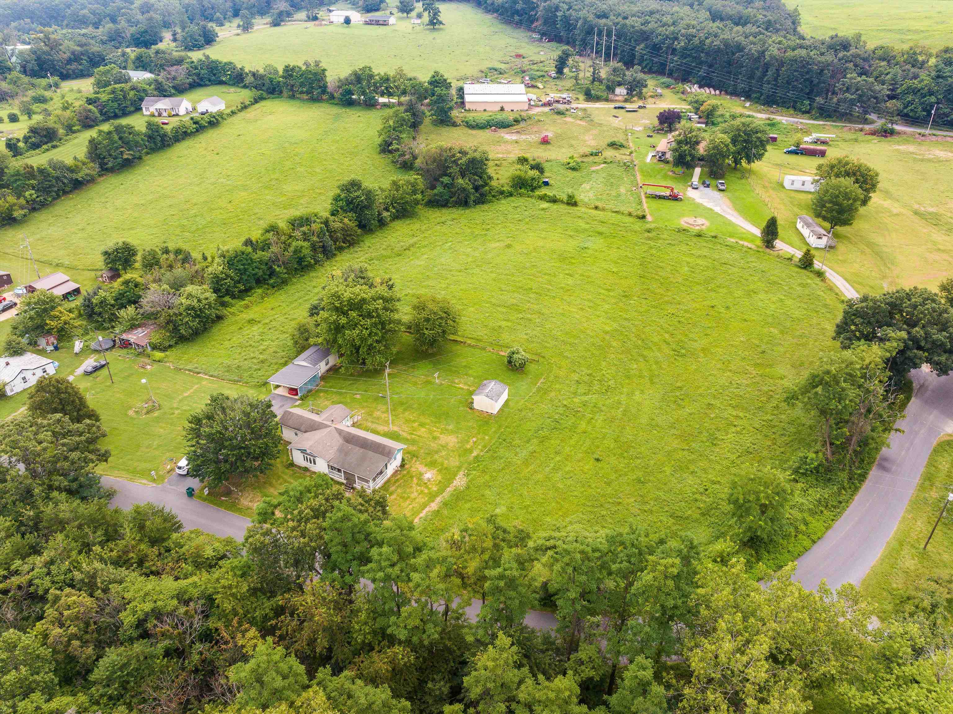 481 ELDON YATES DR, STANLEY, Virginia 22851, 3 Bedrooms Bedrooms, ,1 BathroomBathrooms,Residential,481 ELDON YATES DR,672131 MLS # 672131 481 ELDON YATES DR, STANLEY, Virginia 22851, 3 Bedrooms Bedrooms, ,1 BathroomBathrooms,Residential,481 ELDON YATES DR,672131 MLS # 672131