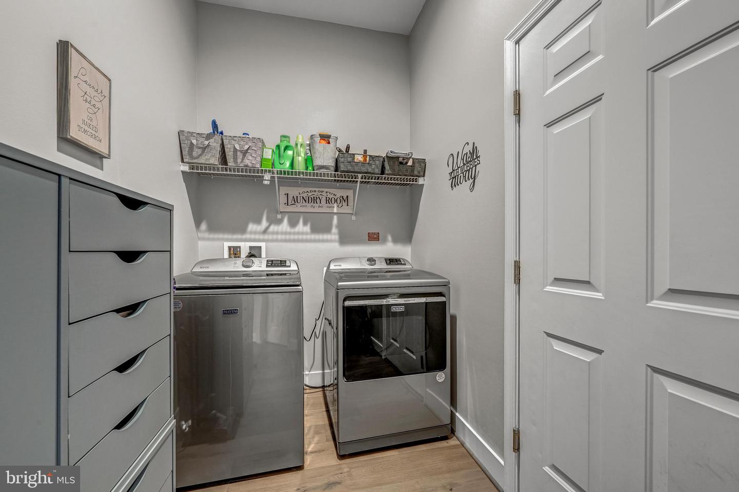 43917 MARITIME SONG TER, LEESBURG, Virginia 20176, 3 Bedrooms Bedrooms, ,2 BathroomsBathrooms,Residential,For sale,43917 MARITIME SONG TER,VALO2112442 MLS # VALO2112442