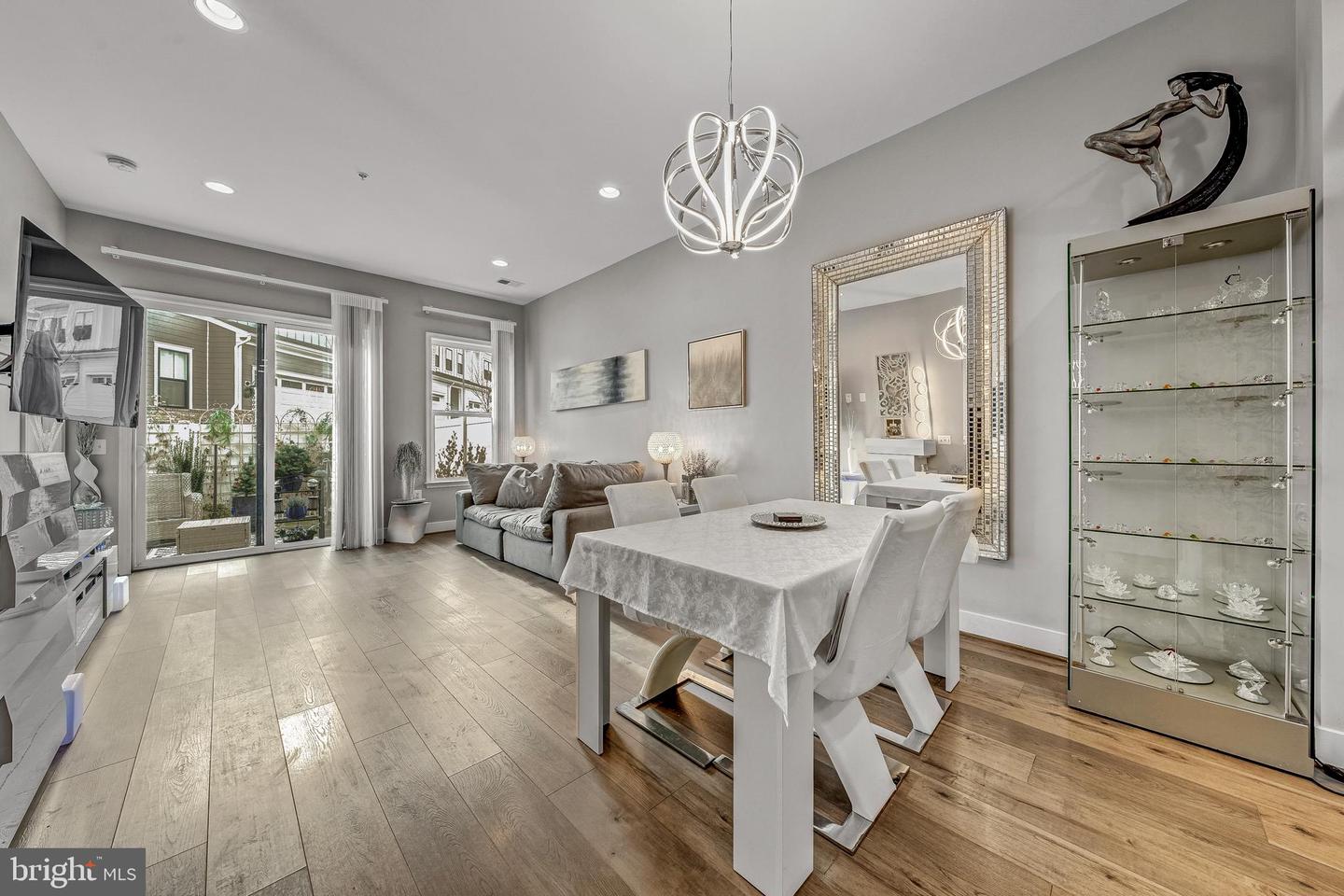 43917 MARITIME SONG TER, LEESBURG, Virginia 20176, 3 Bedrooms Bedrooms, ,2 BathroomsBathrooms,Residential,For sale,43917 MARITIME SONG TER,VALO2112442 MLS # VALO2112442